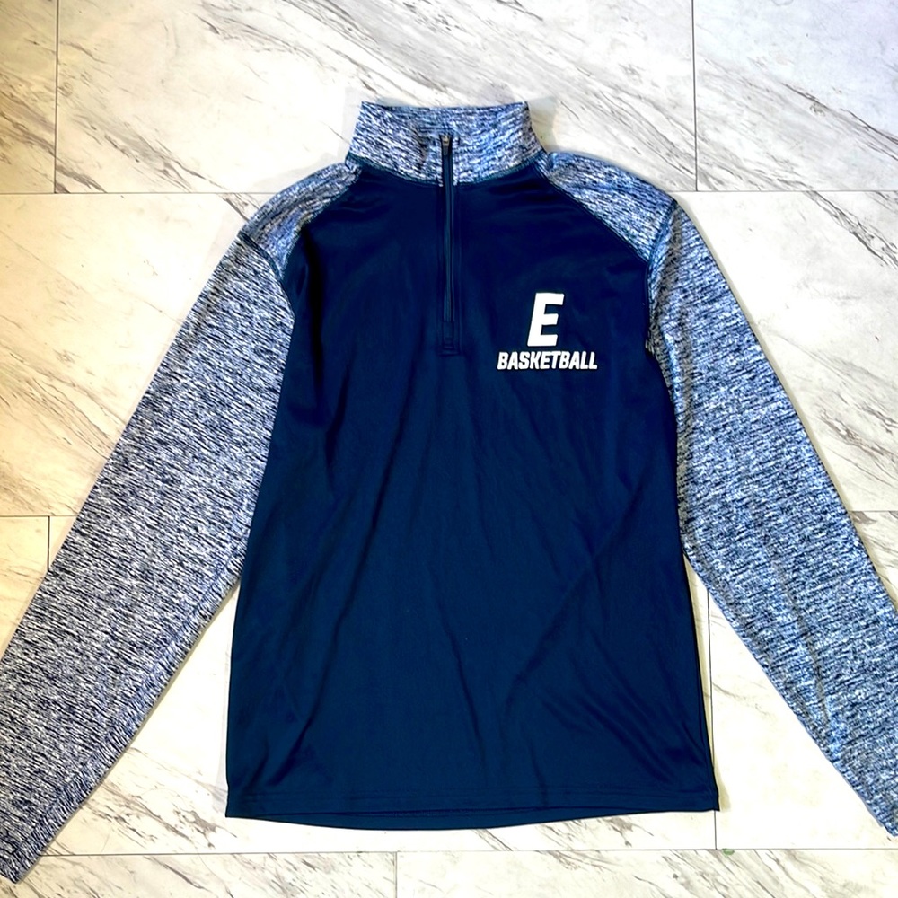 Man S smooth thin polyester material long sleeves